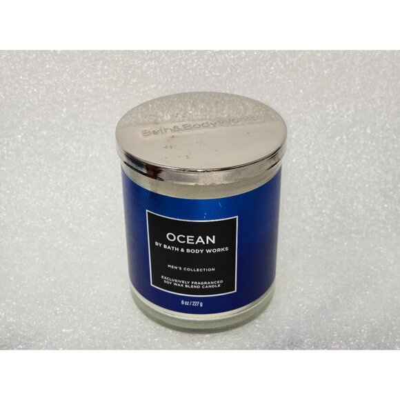 Ocean Mens Collection Soy Blend Candle 8 Oz By Bath & Body Works - Picture 2 of 2